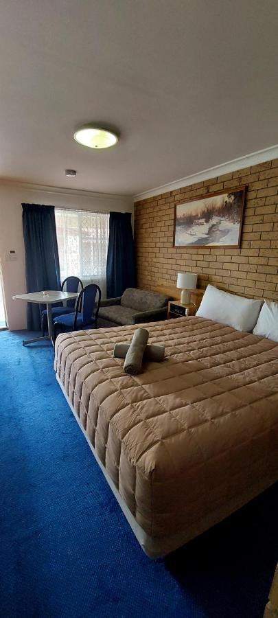 Settlers Motor Inn Tenterfield Exteriör bild