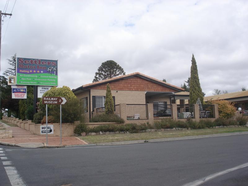 Settlers Motor Inn Tenterfield Exteriör bild
